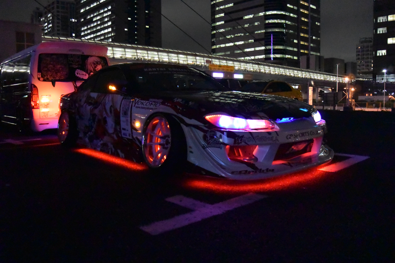 Illustration for article titled Japan, A Dogapult Trip, Part 5: Cars and Cosplay and Comiket!